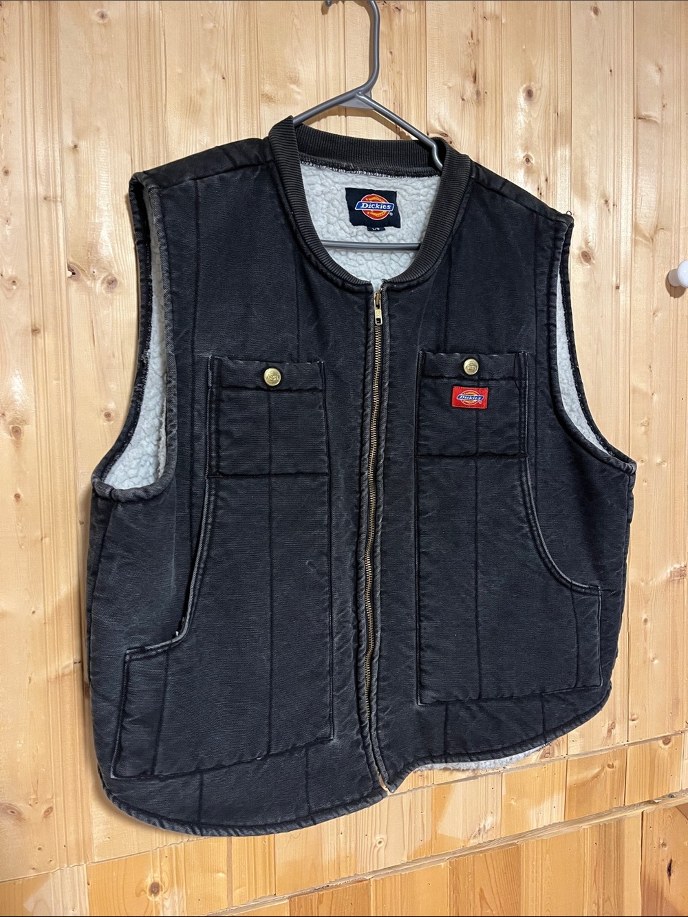 Dickies Men’s Black Quilted Sherpa-Lined Work Vest